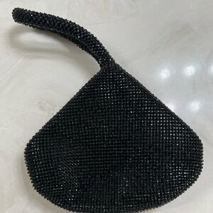 Kelly & Katie Staci Wristlet in Black. Excellent Condition.